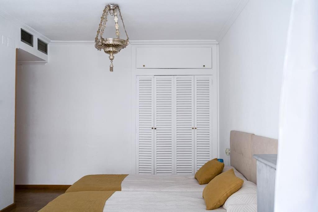 Amplio Apartamento Citycenter Cordoba Exterior photo